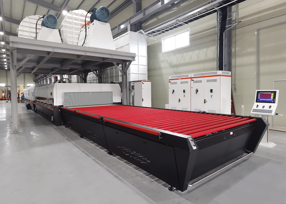 2020年，玩球官方网站_玩球（中国）
成立25周年之际，韩国客户签定第5000台玩球官方网站_玩球（中国）
钢化炉.jpg